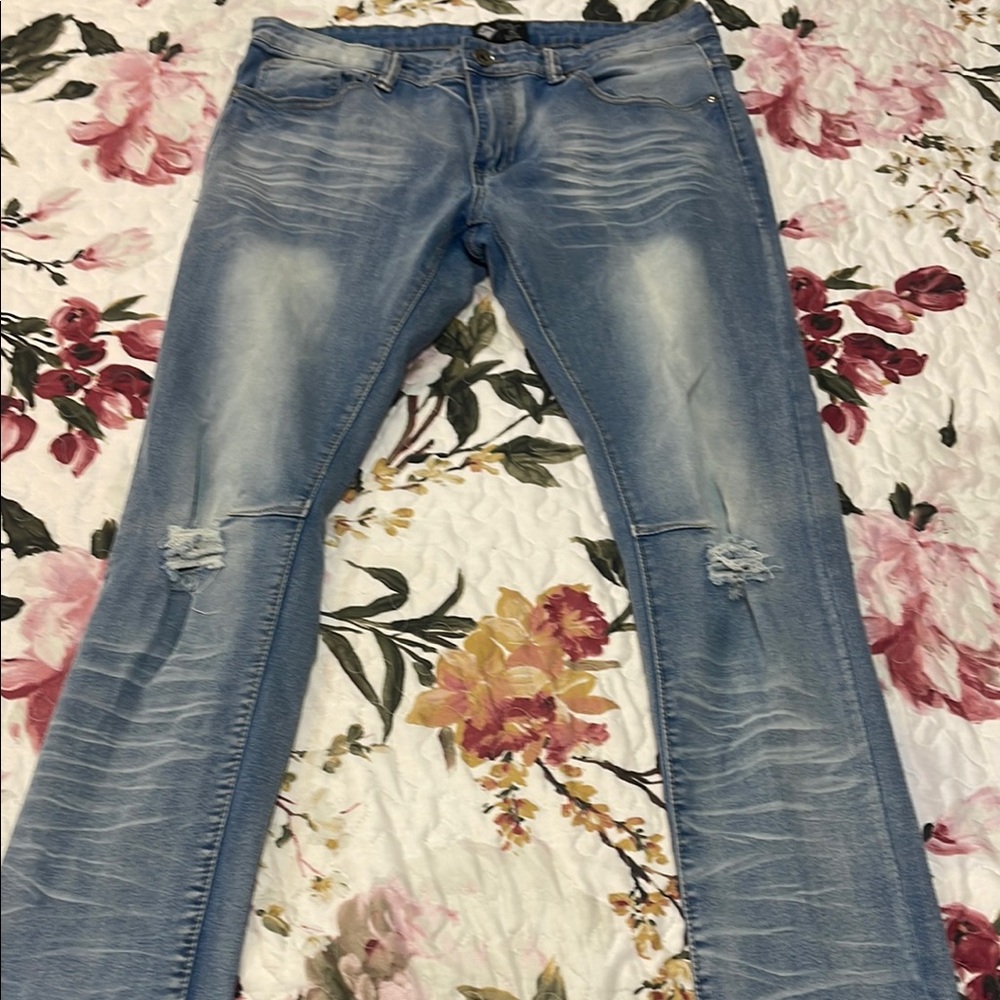 Aeropostale Light Wash Flare Wide Leg Jeans